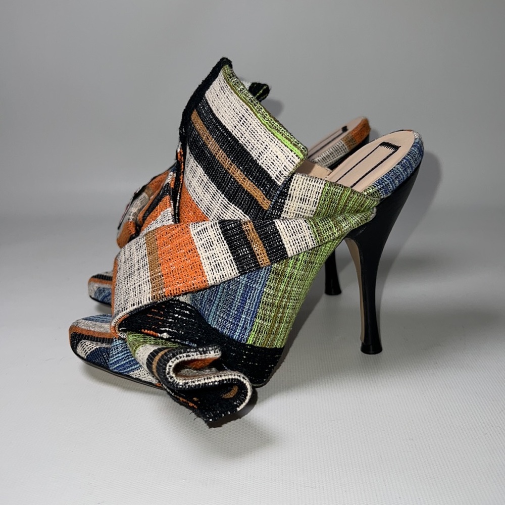 N.21 Numero Ventuno Heeled Mules with Beaded Applique - sz 37.5 - Picture 2 of 8
